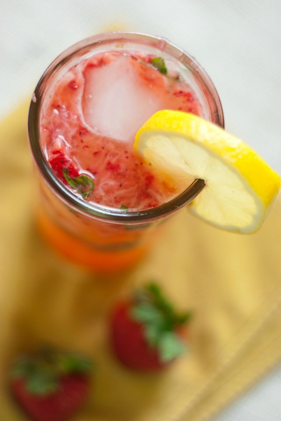 Strawberry Smash Cocktail